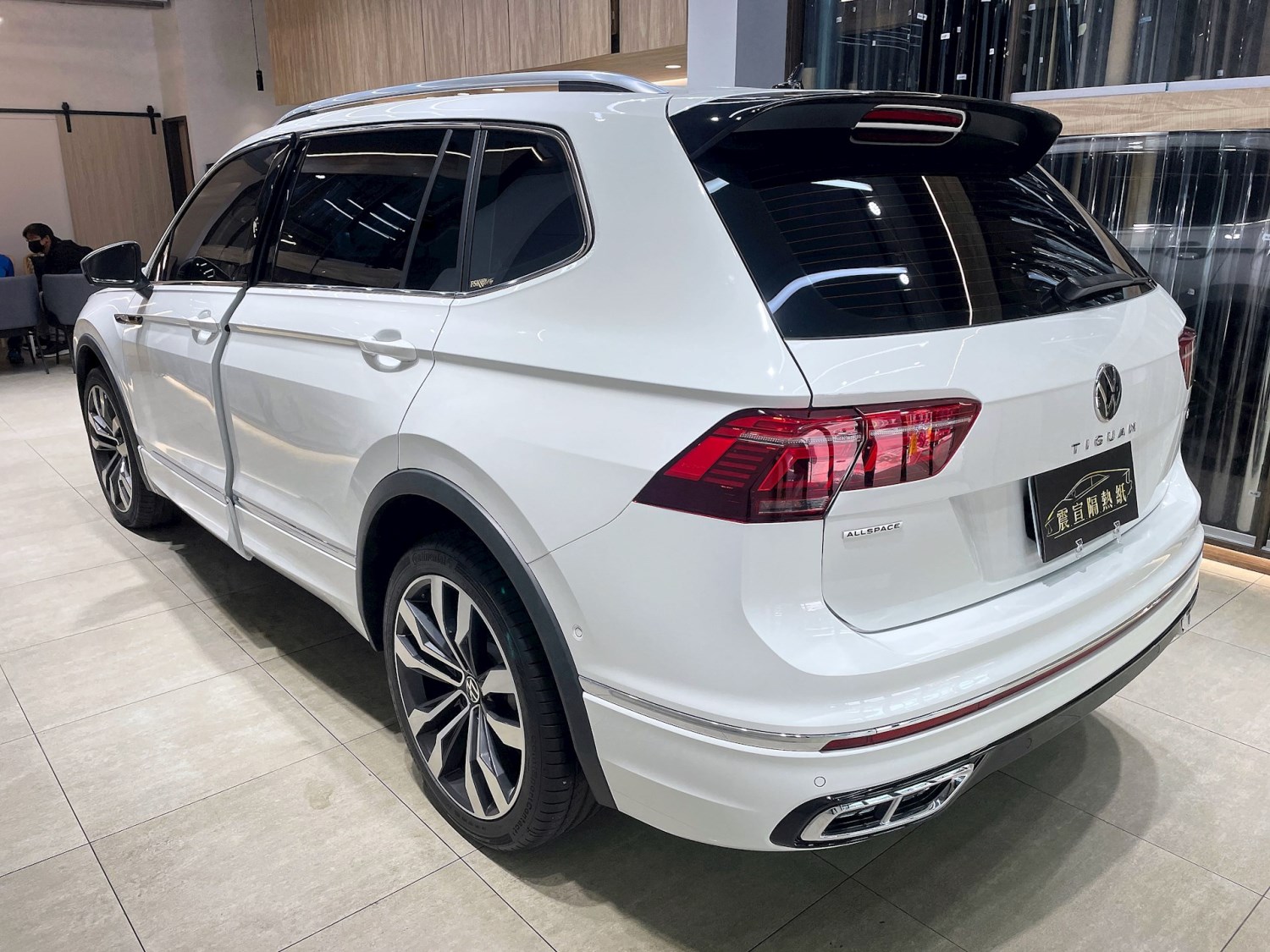 新北震宣汽車隔熱紙-福斯 tiguan-前檔隔熱紙FSK冰鑽at35-車窗隔熱紙FSK冰鑽KT8